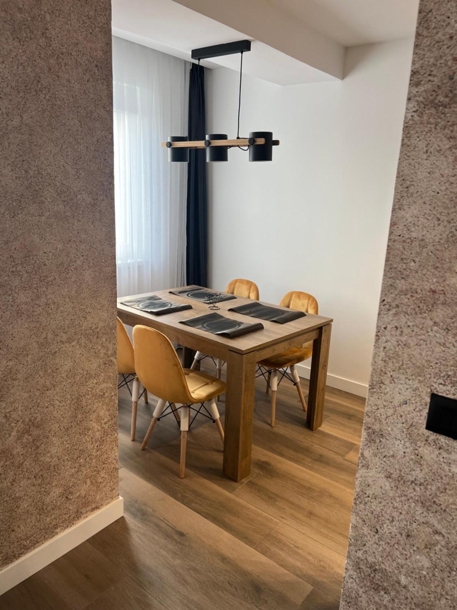 Froa Luxury Apartment Debar Bagian luar foto