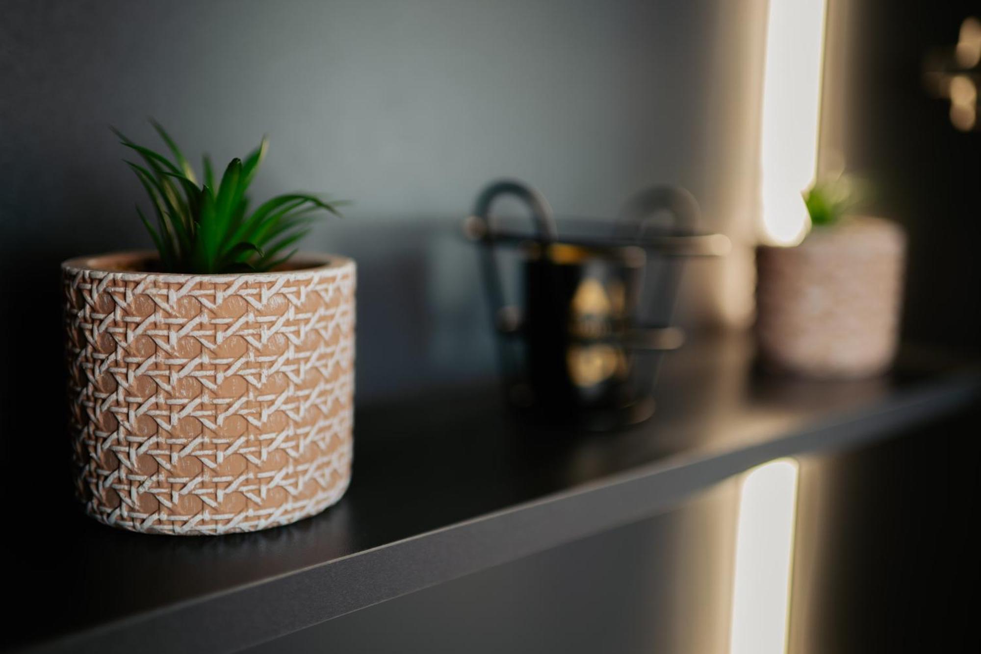 Froa Luxury Apartment Debar Bagian luar foto